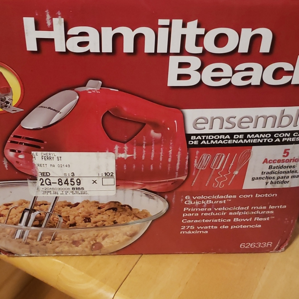 BRAND NEW HAMILTON BEACH HAND MIXER